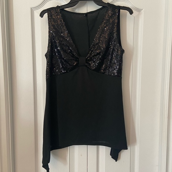 Black sequin summer tank top 🖤🖤 - Picture 1 of 8